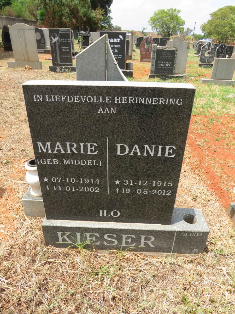 KIESER Danie 1915-2012 & Marie MIDDEL 1914-2002