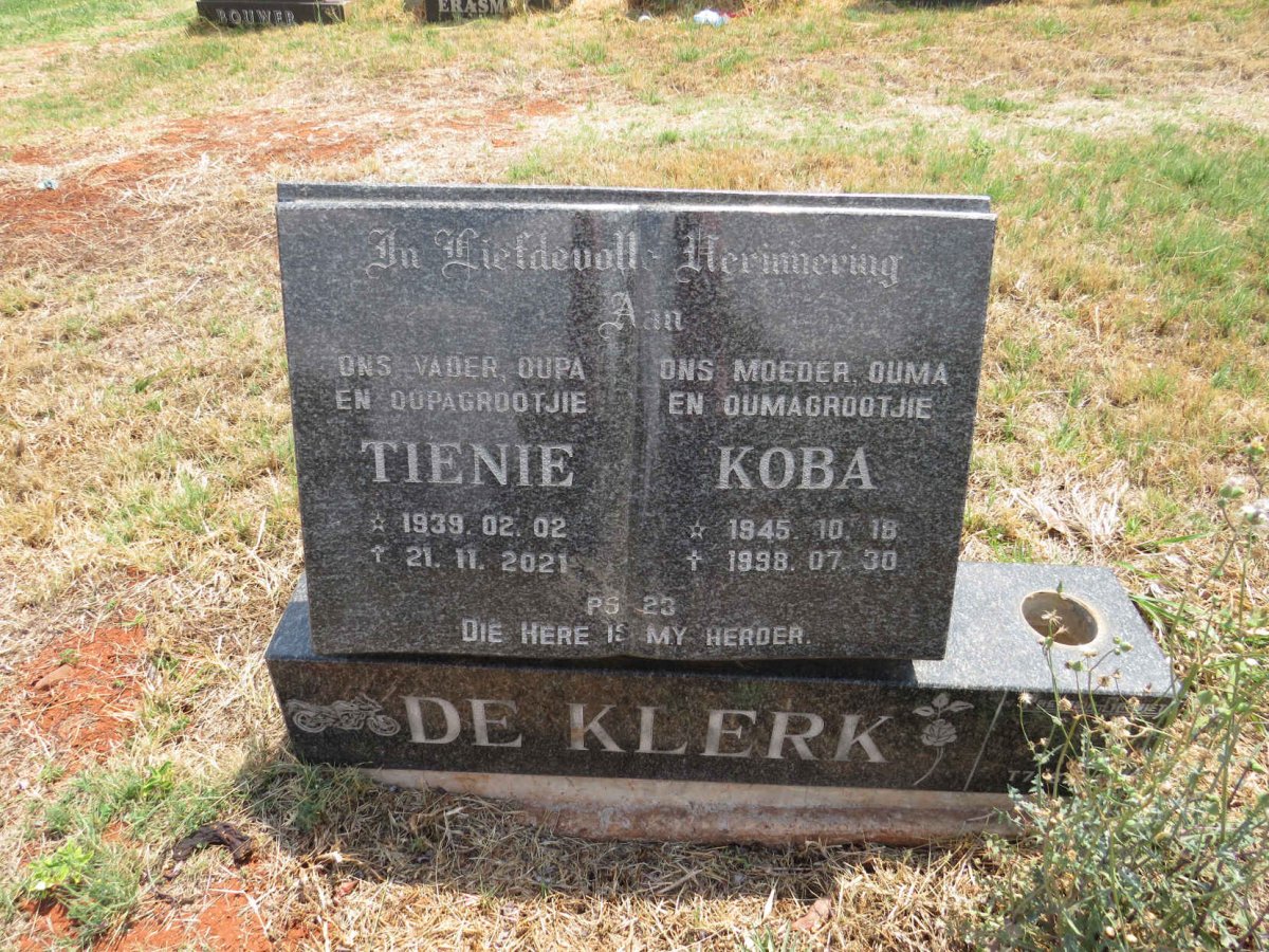 KLERK Tienie, de 1939-2021 & Koba 1945-1998