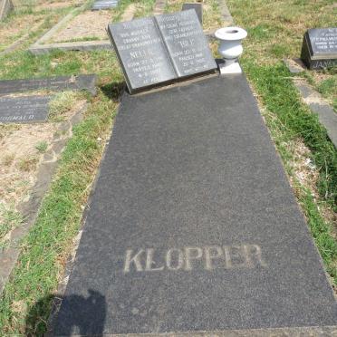 KLOPPER Bill 1909-1966 & Nellie 1911-1992 _1