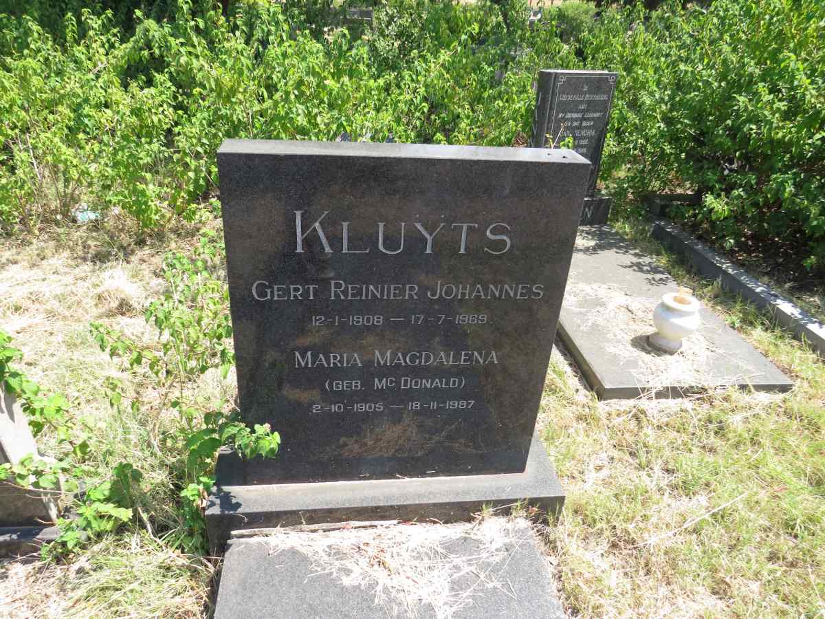 KLUYTS Gert Renier Johannes 1908-1969 & Maria Magdalena McDonald 1905-1987