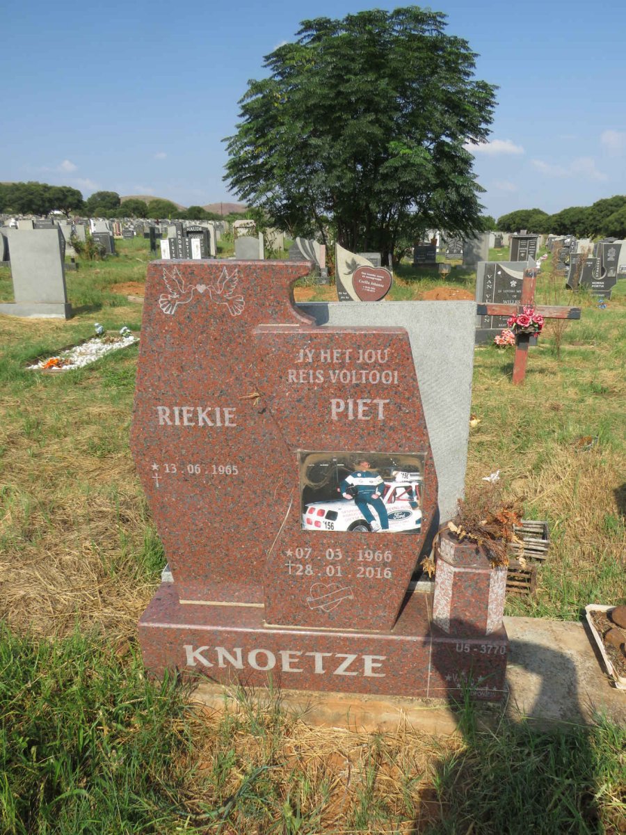 KNOETZE Piet 1966-2016- & Riekie 1965-