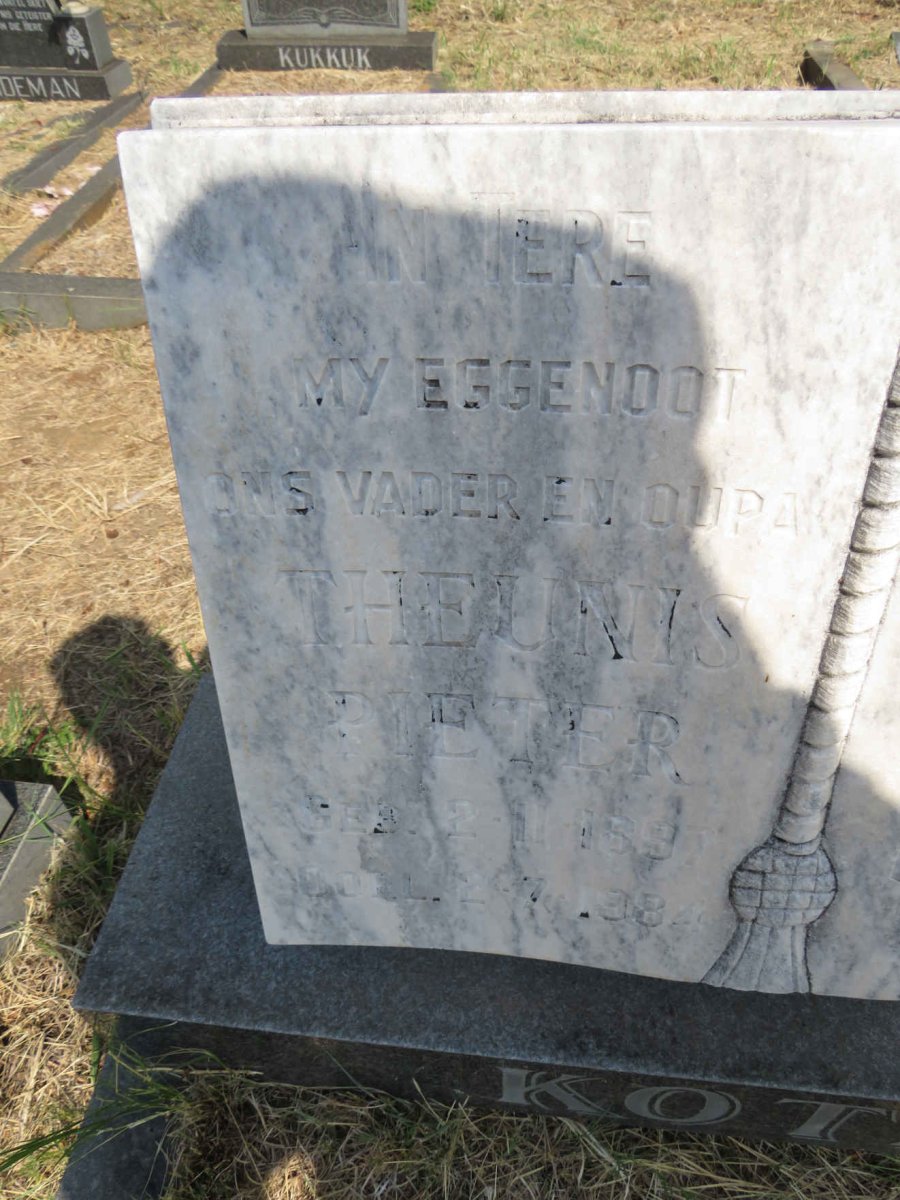 KOTZE Theunis Pieter 1897-1984 & Susanna Susara 1915- _2