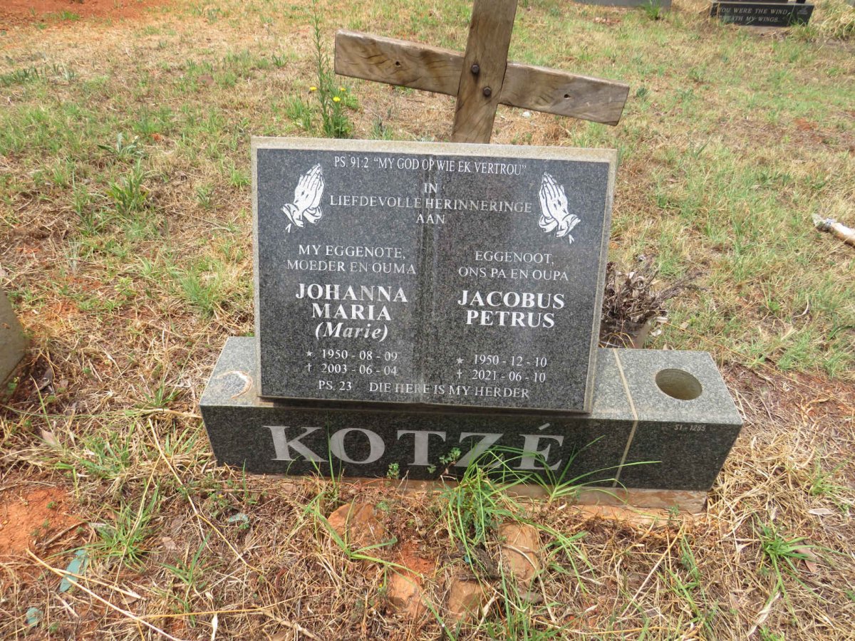 KOTZE Jacobus Petrus 1950-2021 & Johanna Maria 1950-2003