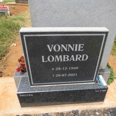 LOMBARD Vonnie 1940-2021