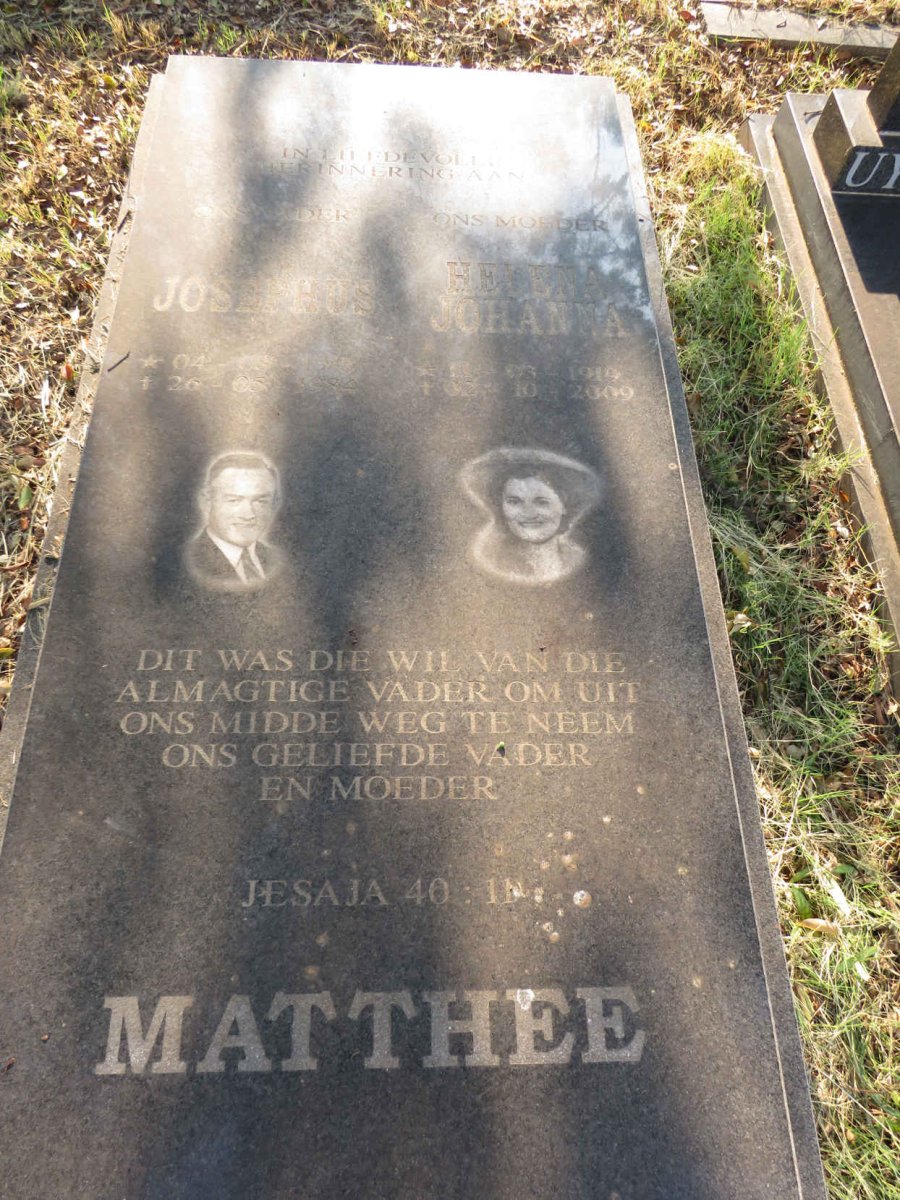 MATTHEE Josephus 1918-1984 & Helena Johanna 1919-2009 _1