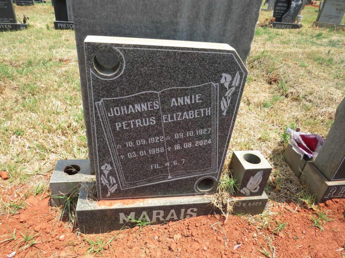 MARAIS Johannes Petrus 1922-1998 & Annie Elizabeth 1927-2024