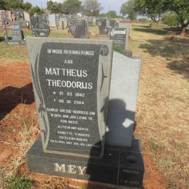 MEY Mattheus Theodorus 1942-2004