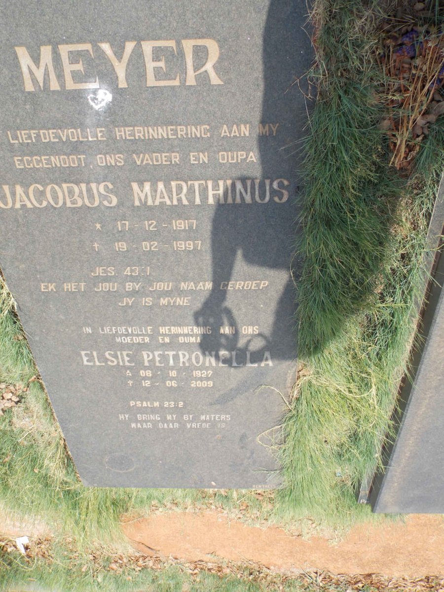 MEYER Jacobus Marthinus 1917-1997 &amp; Elsie Petronella 1929-2009