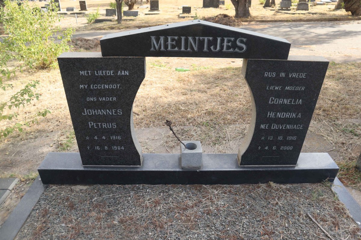 MEINTJES Johannes Petrus 1916-1964 & Cornelia Hendrika DUVENHAGE 1916-2000