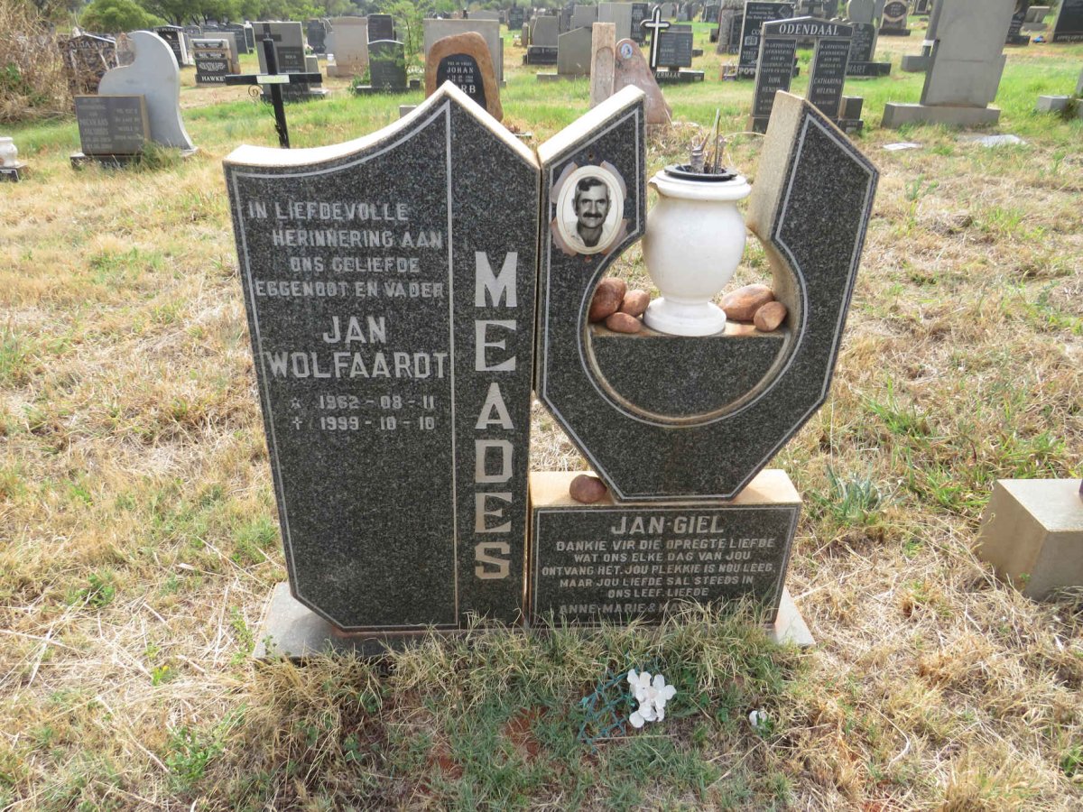 MEADES Jan Wolfaardt 1962-1999 