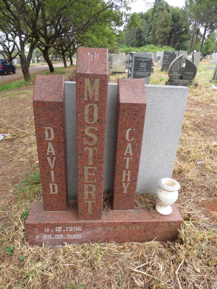 MOSTERT David 1956-2001 & Cathy 1957-