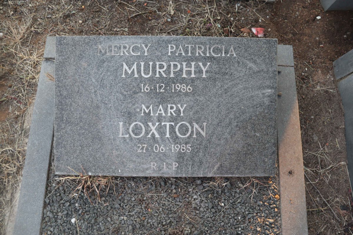 MURPHY Mercy Patricia -1986 :: LOXTON Mary -1985
