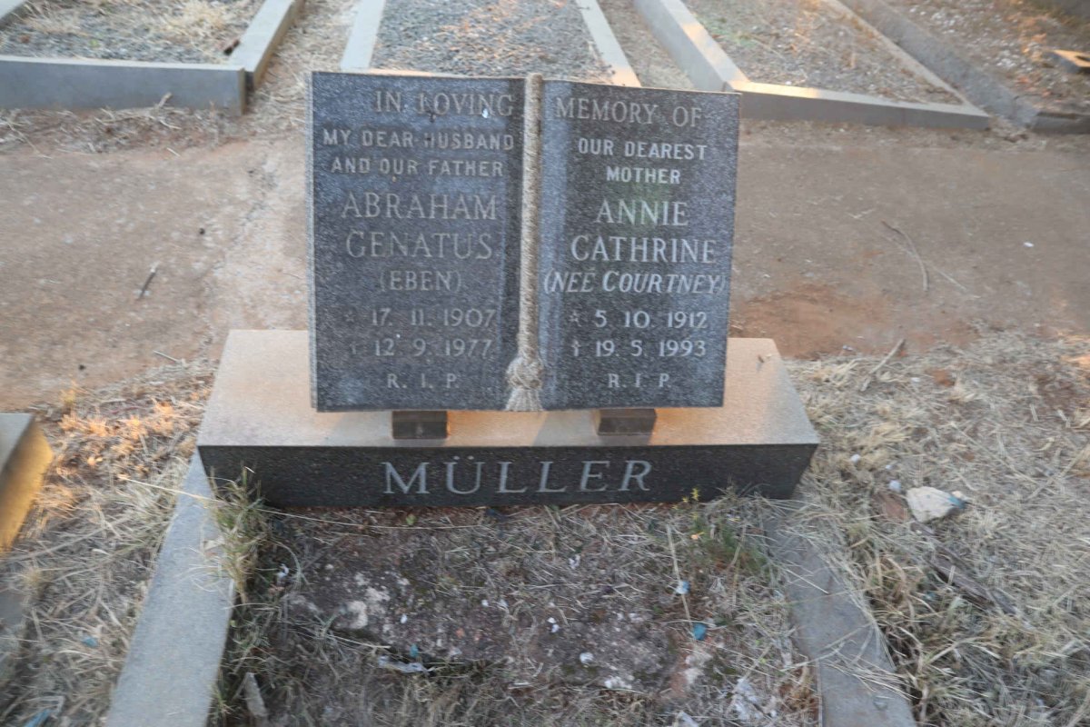 MULLER Abraham Genatus 1907-1977 & Annie Cathrine COURTNEY 1912-1993
