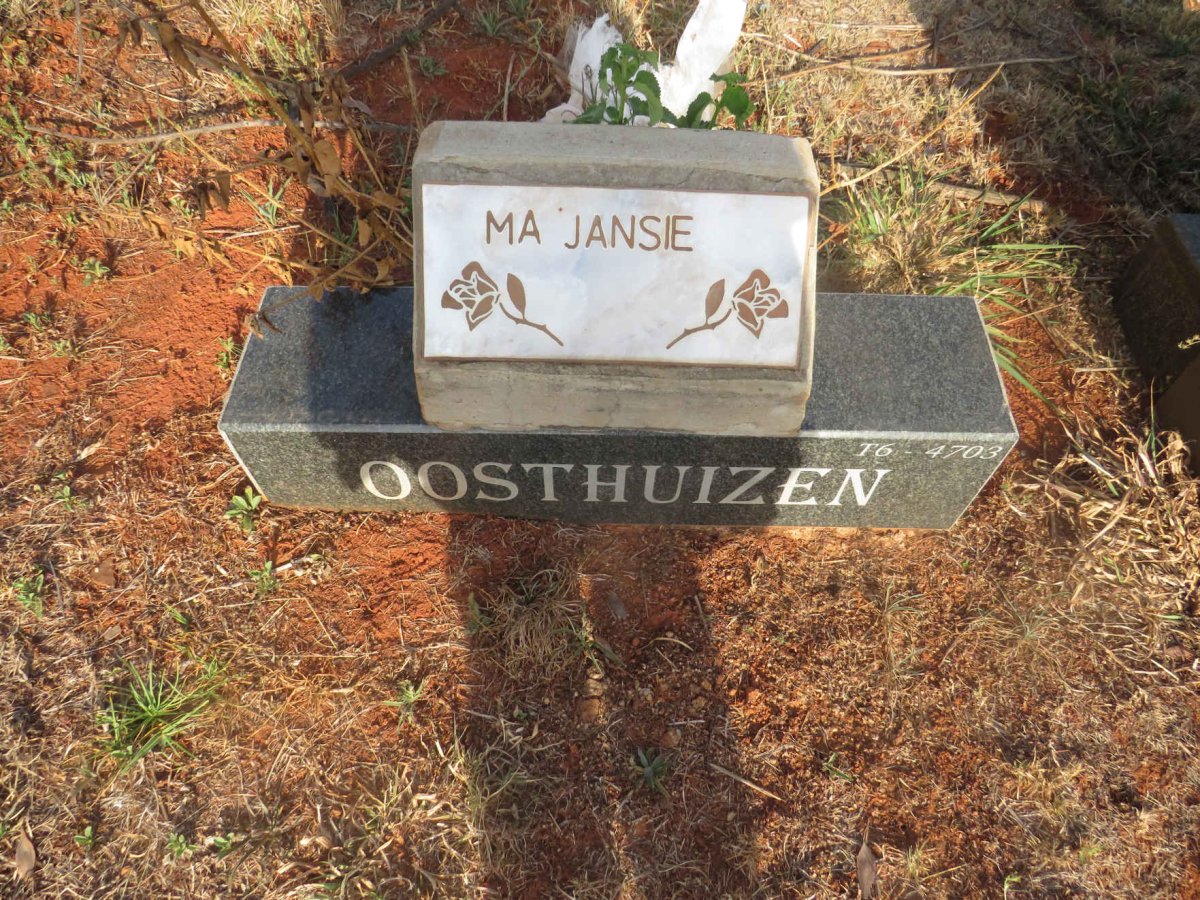 OOSTHUIZEN Jansie