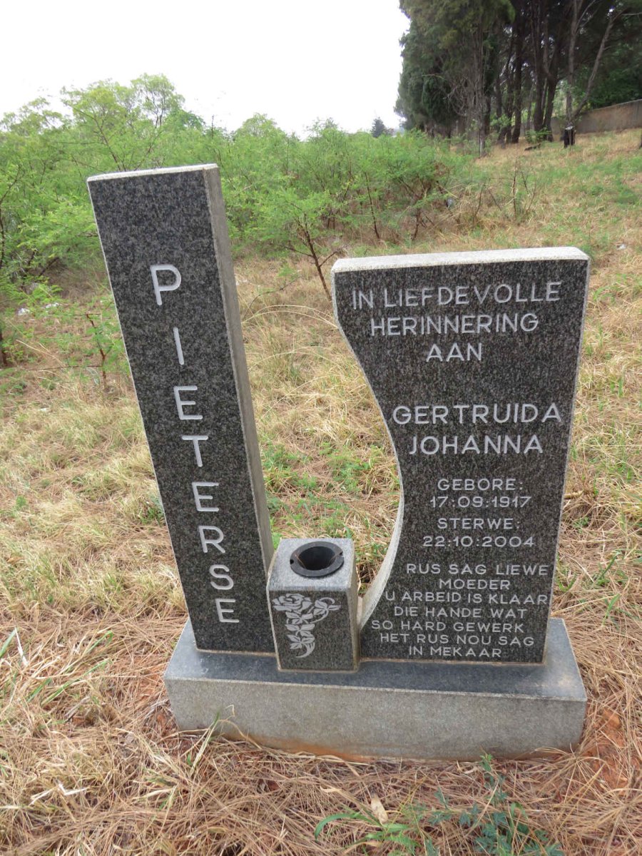 PIETERSE Gertruida Johanna 1917-2004