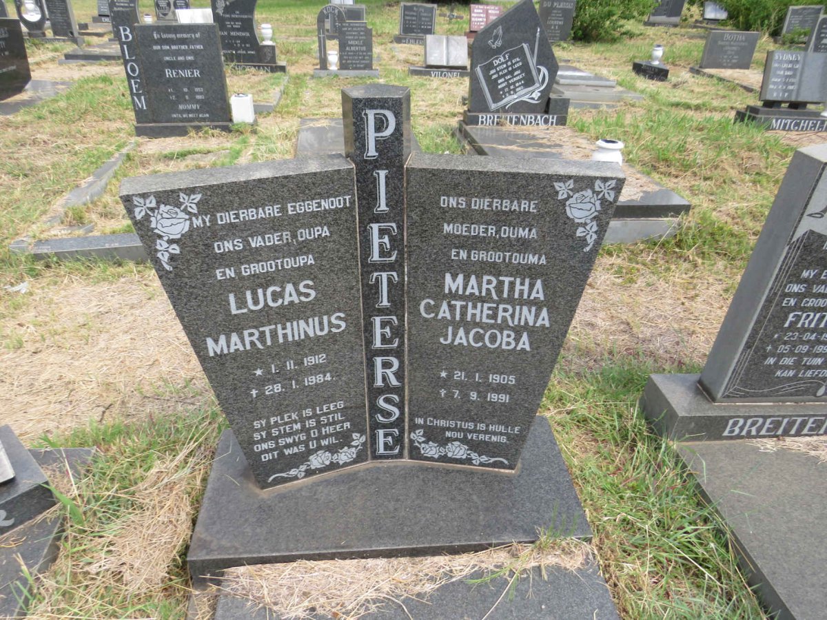 PIETERSE Lucas Marthinus 1912-1984 & Martha Catherina Jacoba 1905-1991