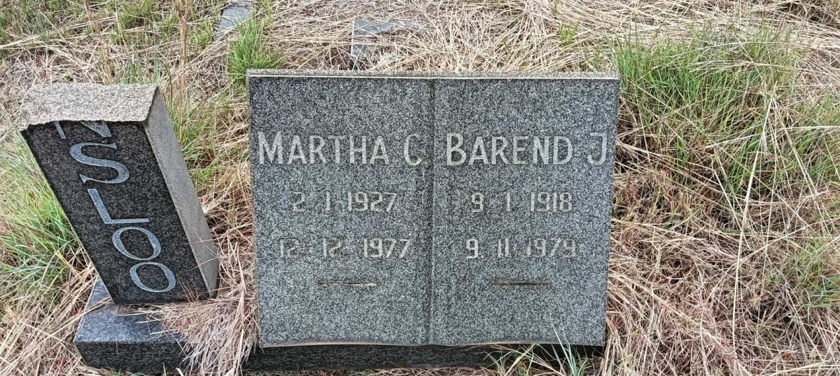 PRINSLOO Barend J. 1918-1979 & Martha C. 1927-1977
