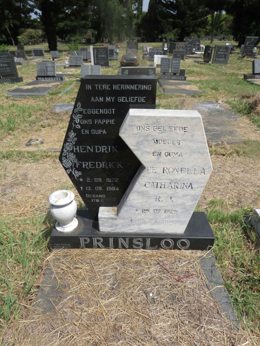 PRINSLOO Hendrik Fredrick 1922-1984 & Petronella Catharina R.J. 1925-2002