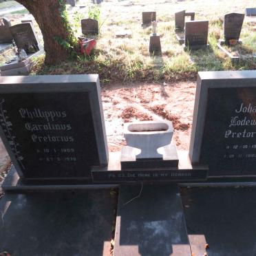 PRETORIUS Phillippus Carolinus 1909-1978 & Johanna Lodewika 1914-1982