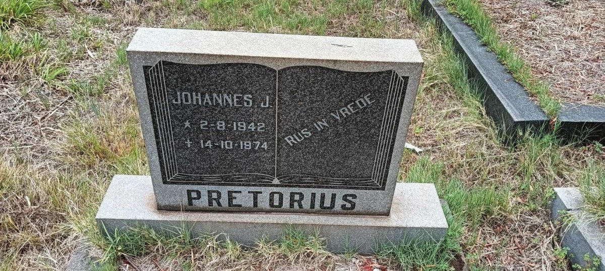 PRETORIUS Johannes J. 1942-1974