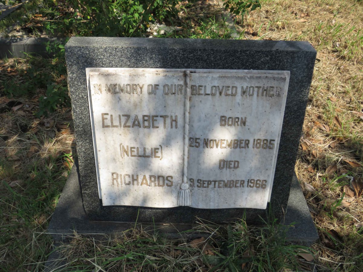 RICHARDS Elizabeth 1885-1966
