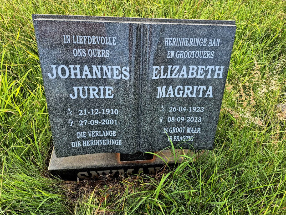 SNYMAN Johannes Jurie 1910-2001 & Elizabeth Magrita 1923-2013