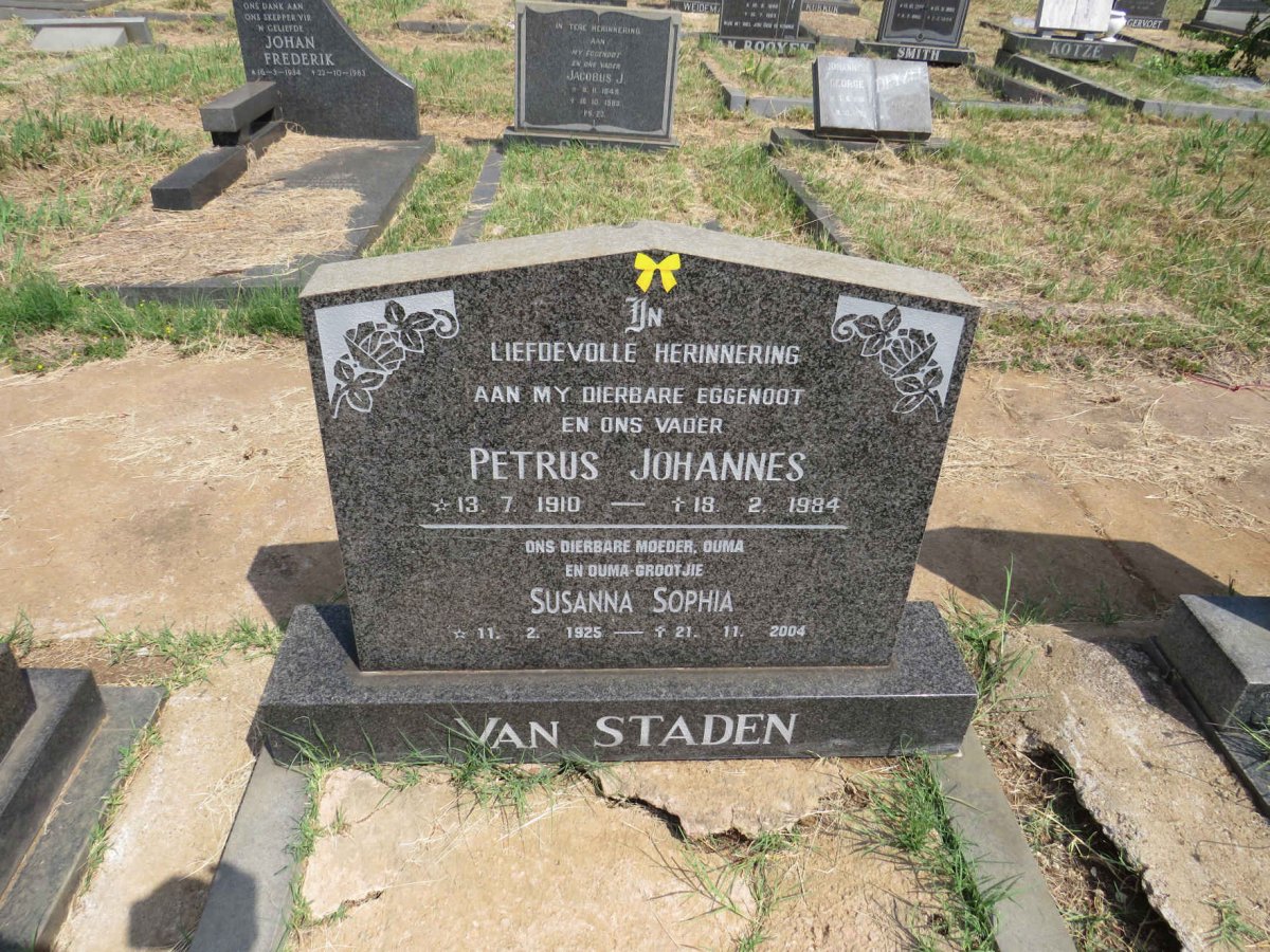 STADEN Petrus Johannes, van 1910-1984 & Susanna Sophia 1925-2004