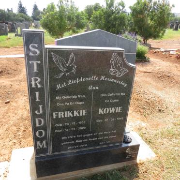STRIJDOM Frikkie 1935-2020 & Kowie 1940- 