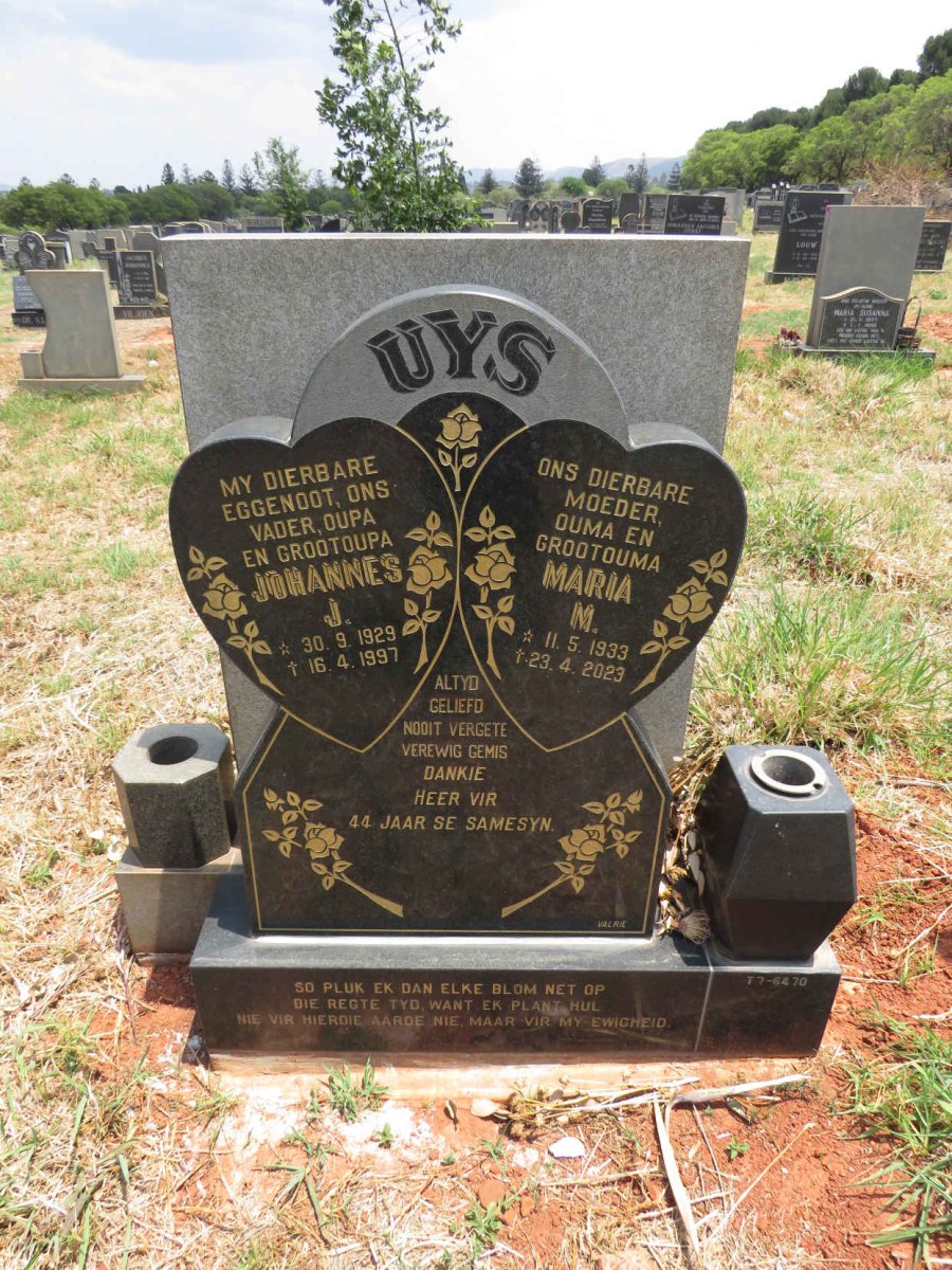 UYS Johannes J. 1929-1997 & Maria M. 1933-2023