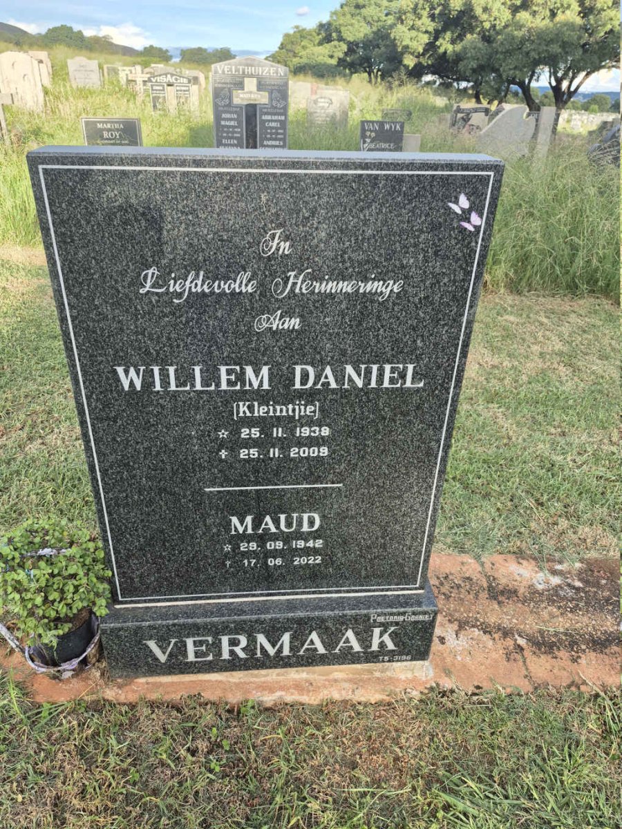 VERMAAK Willem Daniel 1938-2009 & Maud 1942-2022