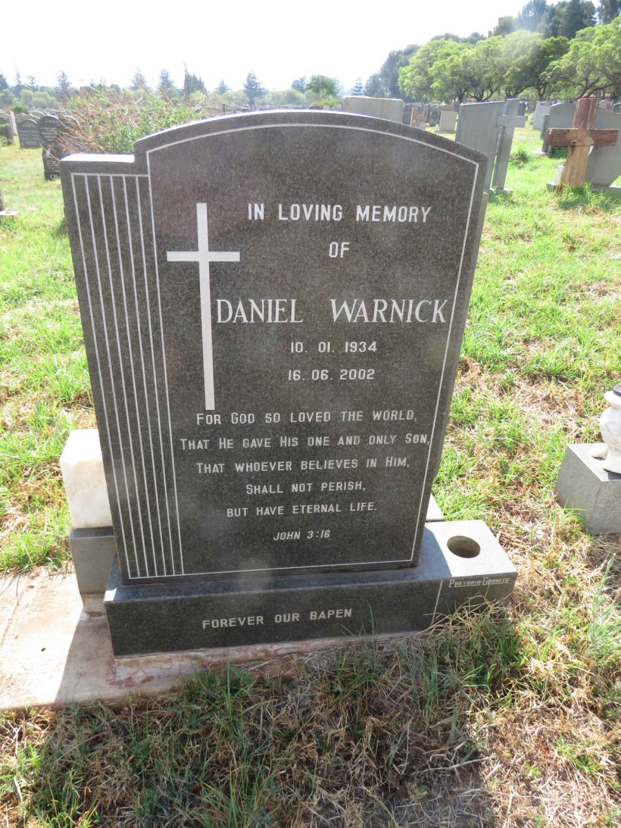 WARNICK Daniel 1934-2002