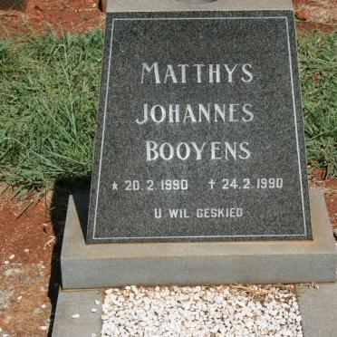 BOOYENS Matthys Johannes 1990-1990
