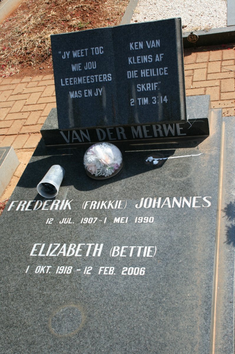 MERWE Frederik Johannes, van der 1907-1990 &amp; Elizabeth 1918-2006