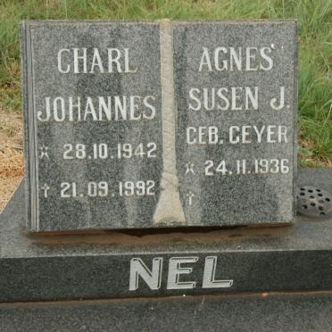 NEL Charl Johannes 1942-1992 &amp; Agnes Susen J. GEYER 1936