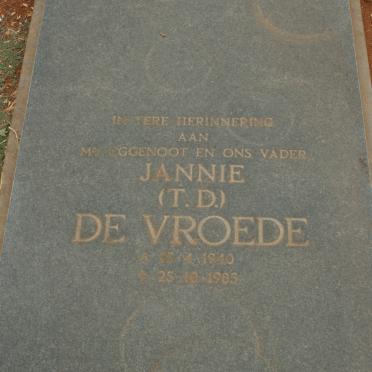 VROEDE T.D., de 1940-1985
