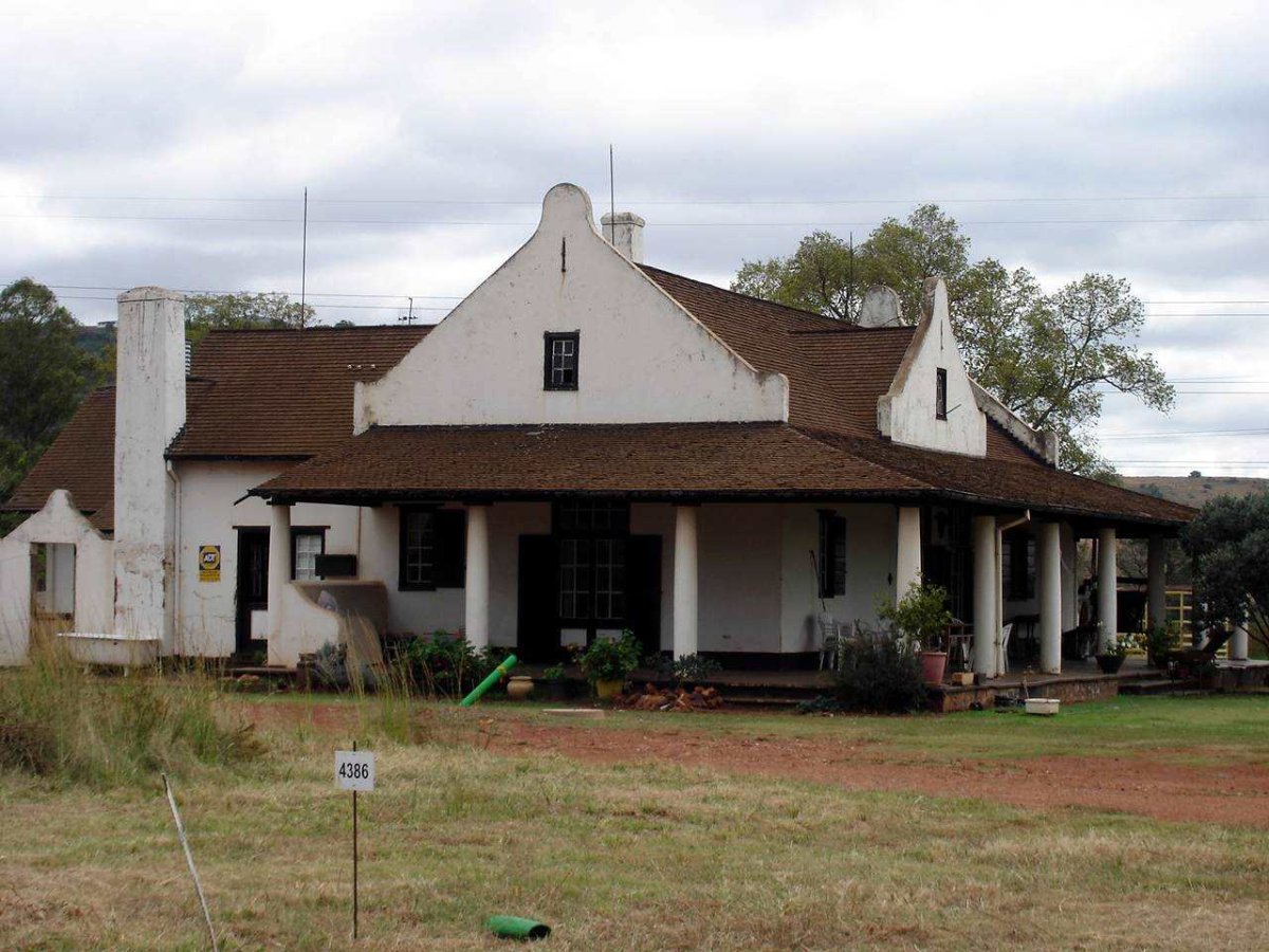 2. The LORENTZ farm house