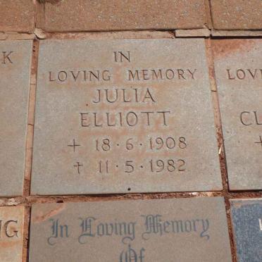 ELLIOTT Julia 1908-1982