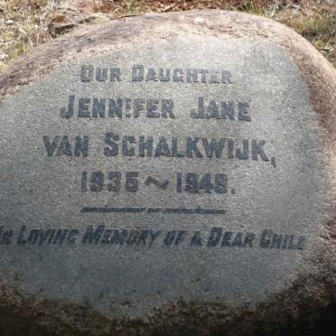 SCHALKWYK Cornelius Francois, van 1900-1956 :: VAN SCHALKWYK Jennifer Jane 1935-1949 :: CURRIE Thelma 1903-1990