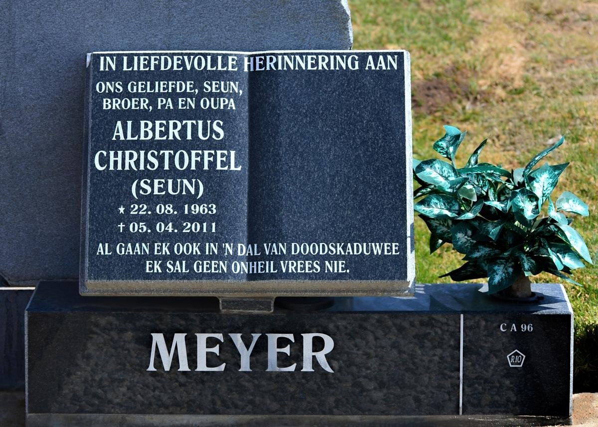 MEYER Albertus Christoffel 1963-2011