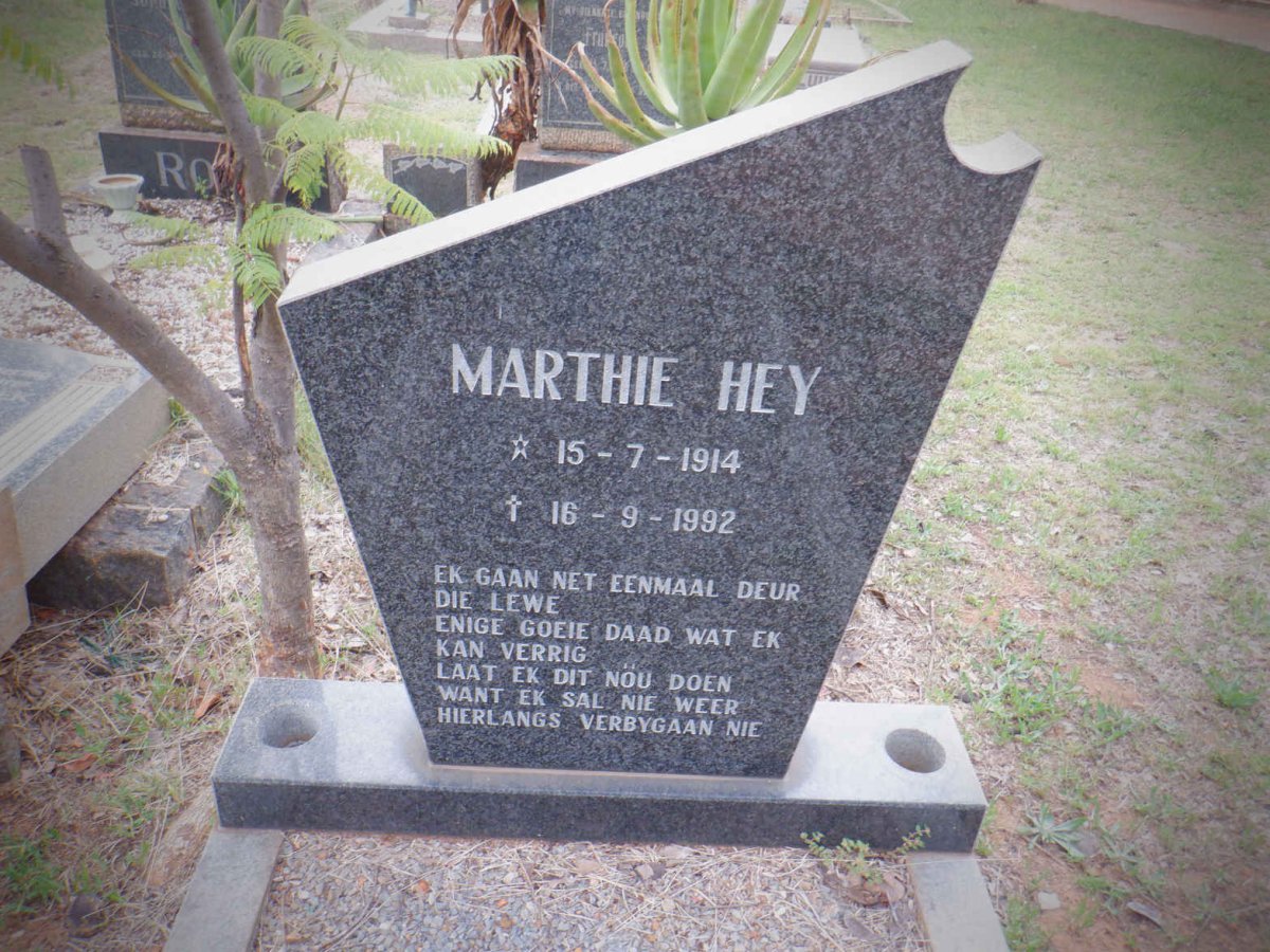 HEY Marthie 1914-1992