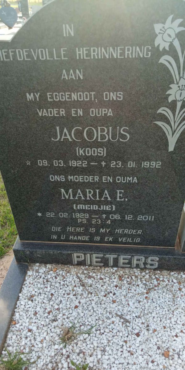 PIETERS Jacobus 1922-1992 &amp; Maria E. 1928-2011