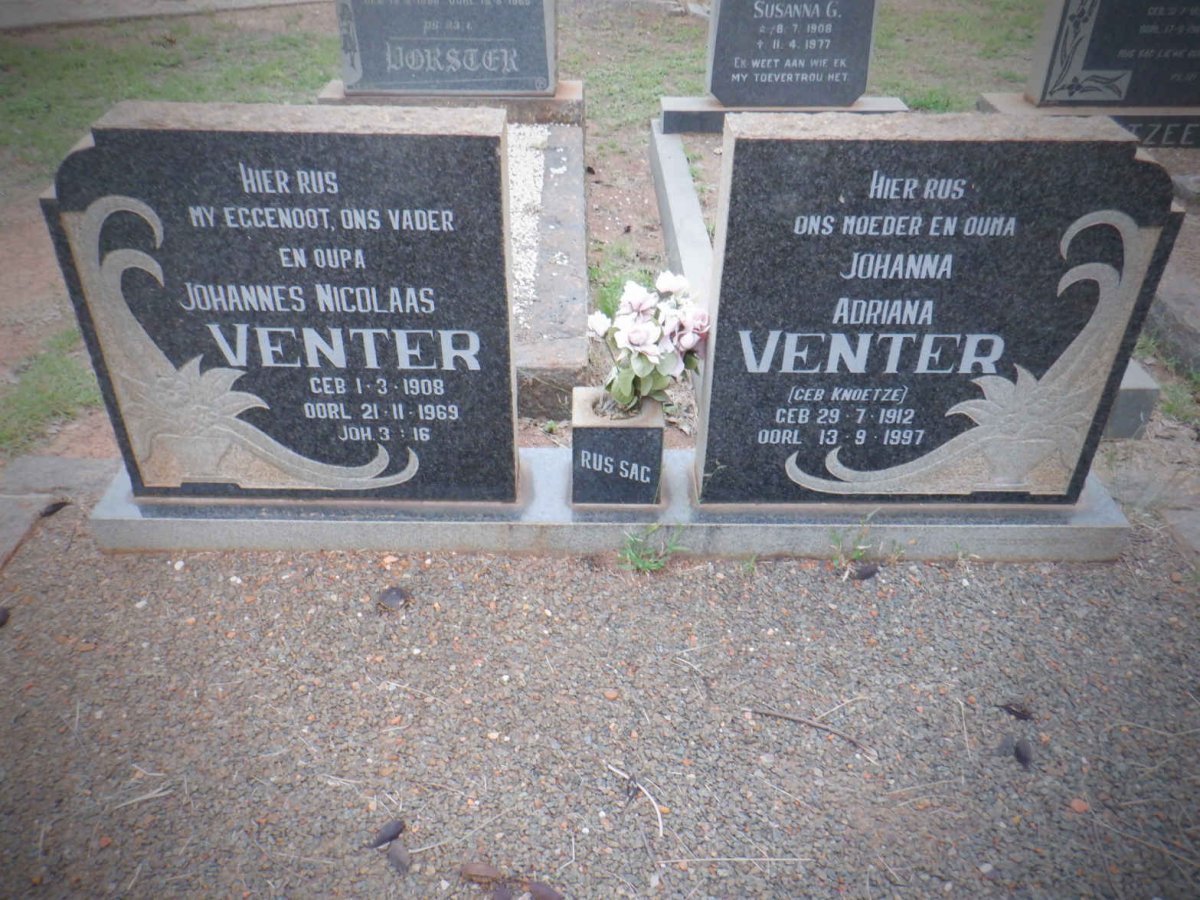 VENTER Johannes Nicolaas 1908-1969 &amp; Johanna Adriana KNOETZE 1912-1997