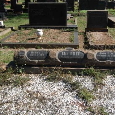 TOIT Daniel J., du 1917-1969 &amp; Anna E.W. BAARD 1915-1988