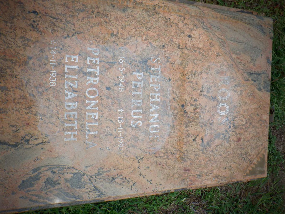 ROOS Stephanus Petrus 1948-1992 &amp; Petronella Elizabeth 1938-