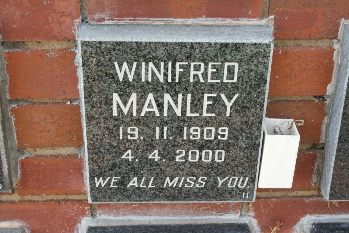 MANLEY Winifred 1909-2000