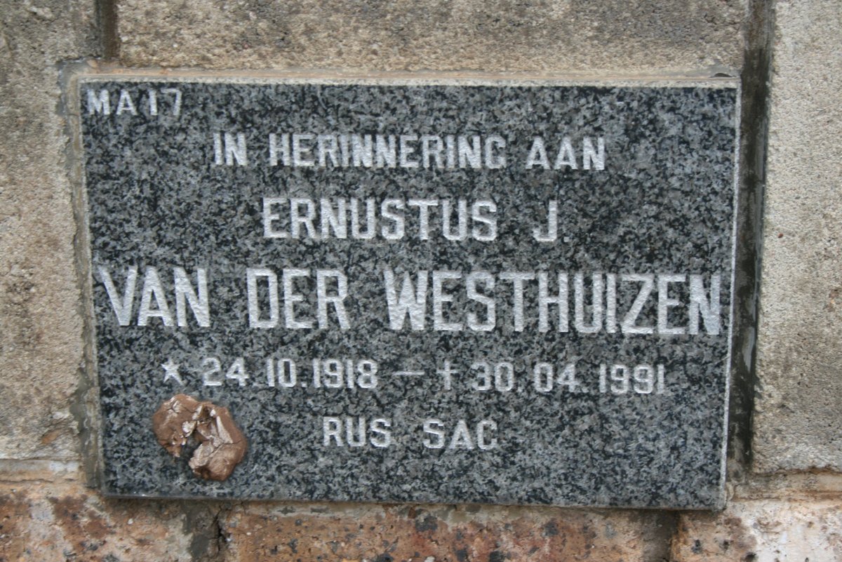 WESTHUIZEN Ernustus J., van der 1918-1991