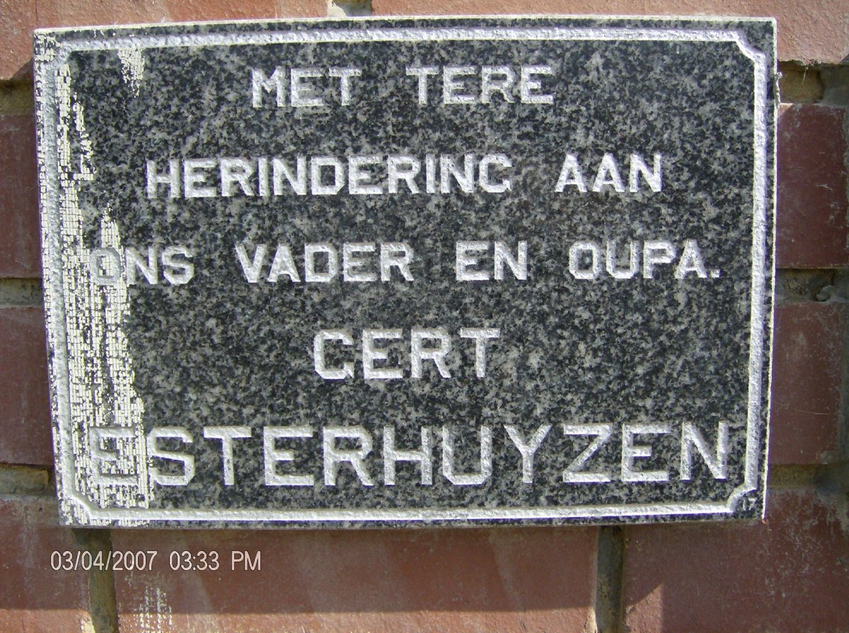ESTERHUYZEN Gert