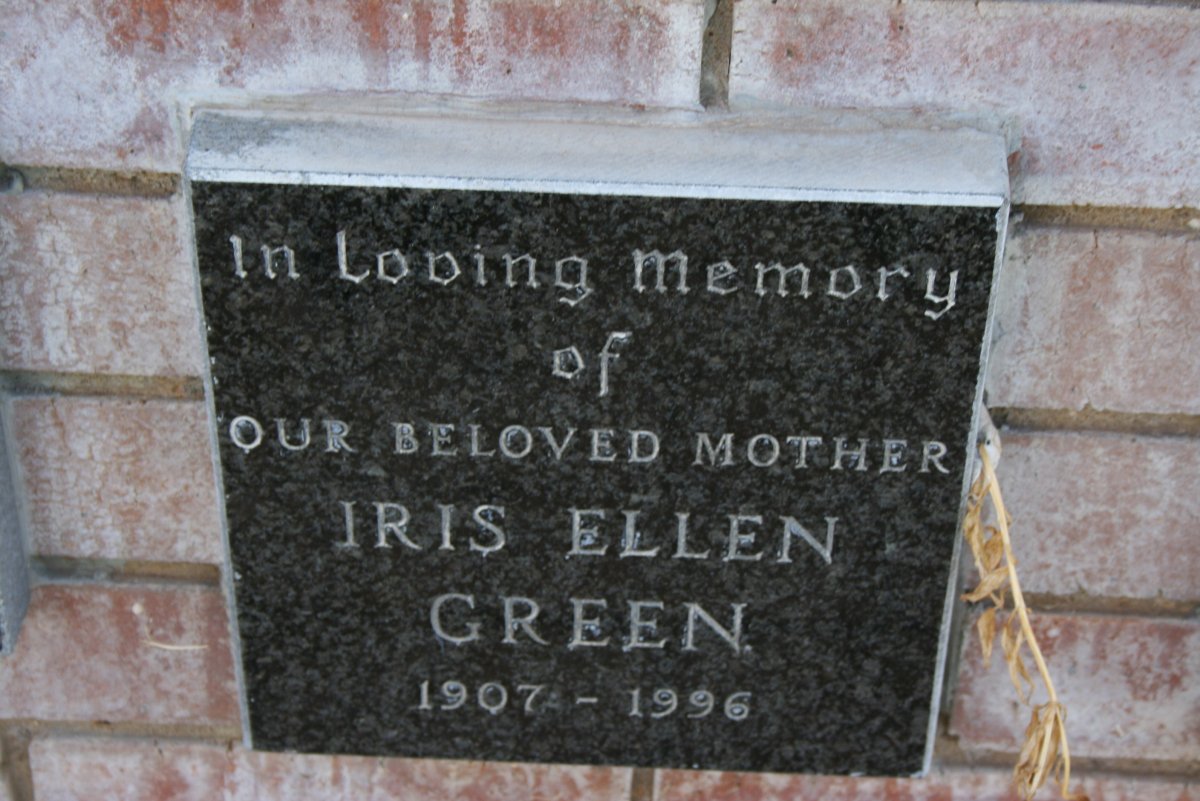 GREEN Iris Ellen 1907-1996