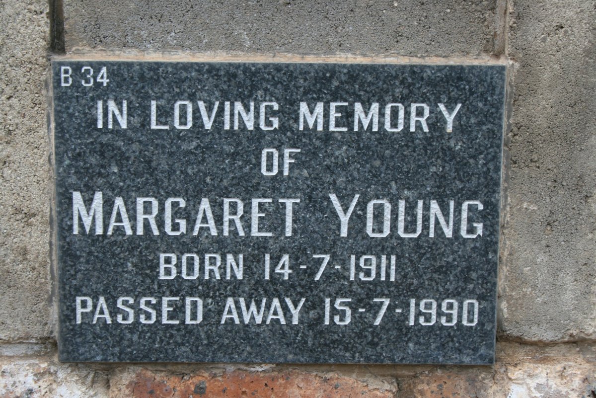YOUNG Margaret 1911-1990
