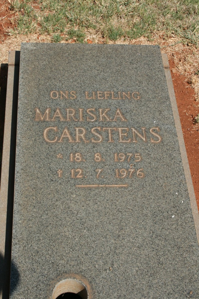 CARSTENS Mariska 1975-1976
